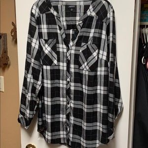 Torrid flannel/plaid long sleeve top